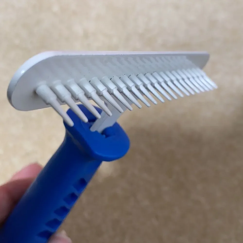 Dog Grooming Rake (White) NEW